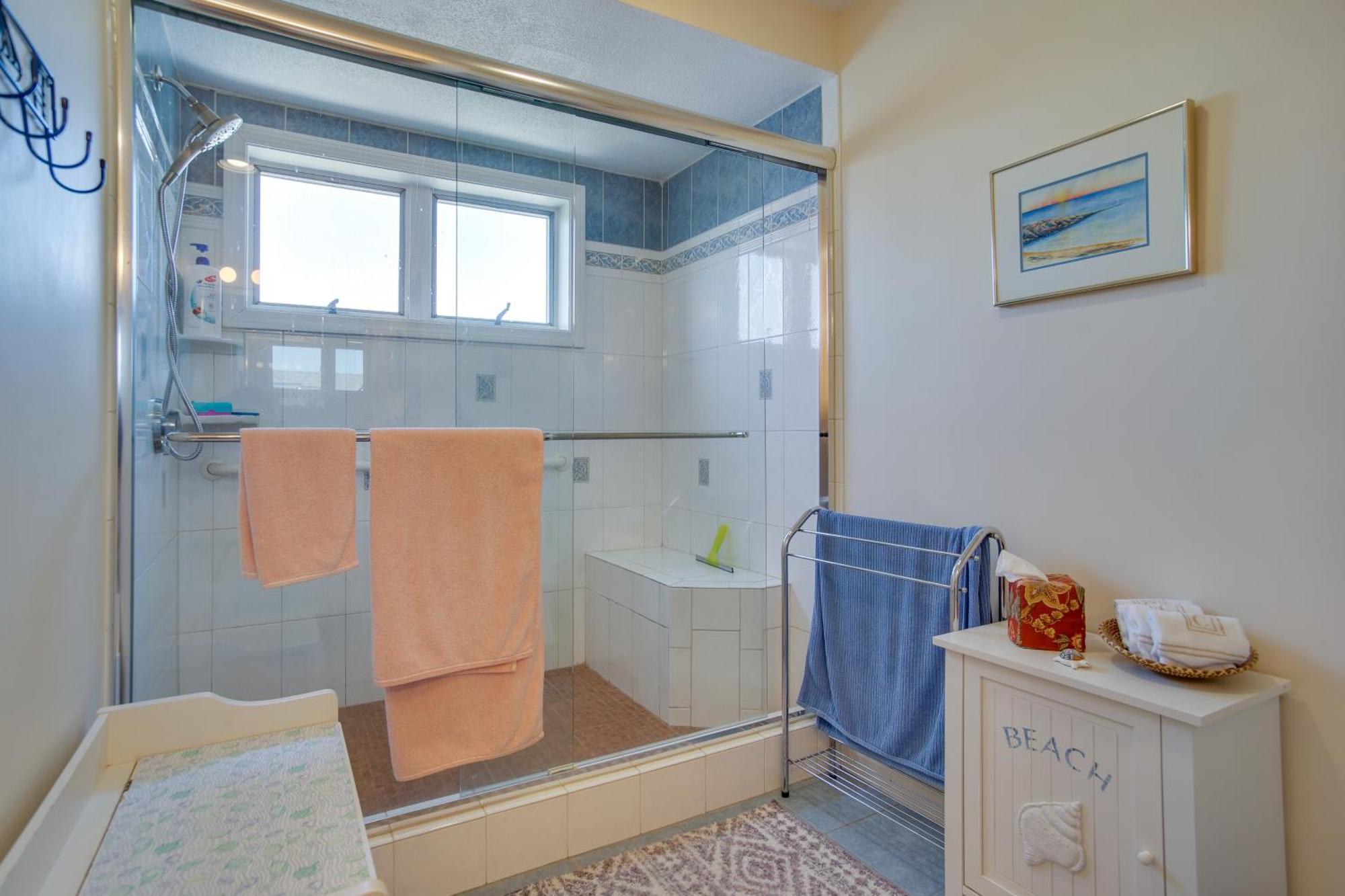 Breezy Oak Bluffs Condo - Steps To Inkwell Beach! Экстерьер фото