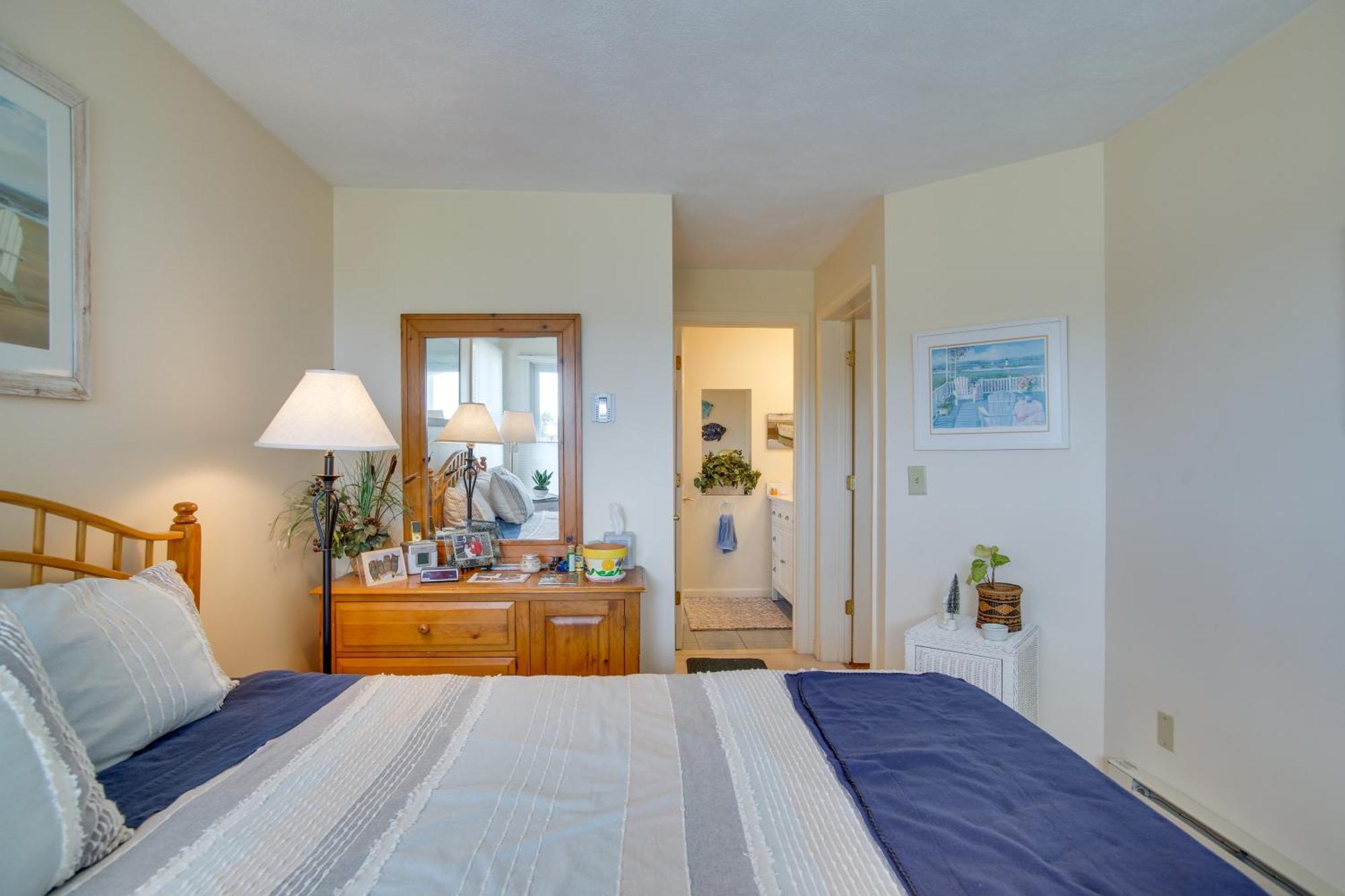 Breezy Oak Bluffs Condo - Steps To Inkwell Beach! Экстерьер фото